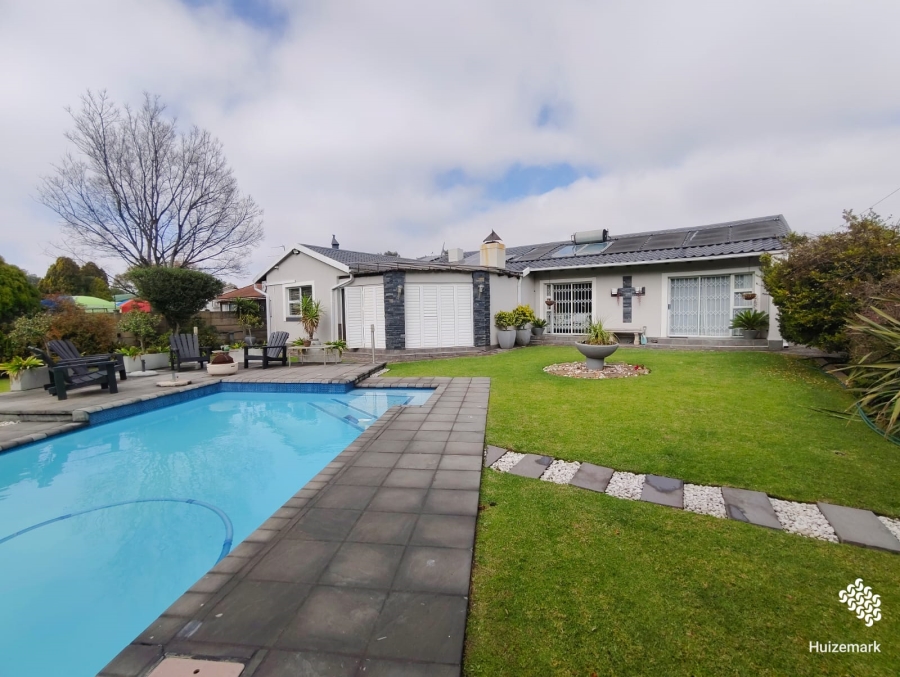 3 Bedroom Property for Sale in Vaalpark Free State